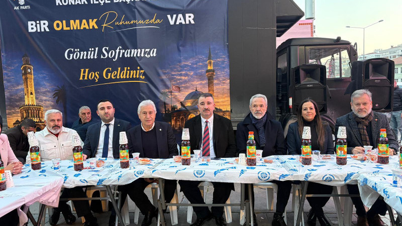 AK Partili Başdaş’tan Konak’ta geniş katılımlı iftar programı