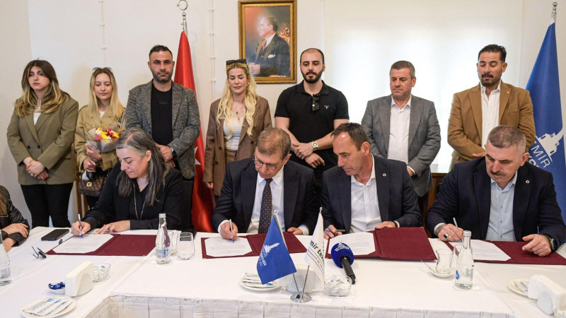 İzmir İnovasyon ve Teknoloji AŞ’de toplu iş sözleşmesi sevinci