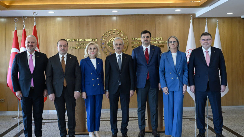 AK Parti İzmir heyetinden Bakan Uraloğlu’na kritik ziyaret