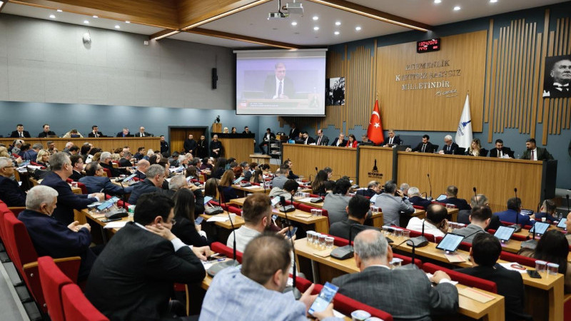 İzmir Büyükşehir’de yeni dönem: Komisyonlar belli oldu!