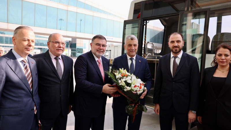 Ticaret Bakanı Prof. Dr. Ömer Bolat İzmir programına başladı
