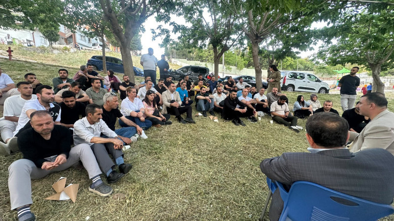 AK Parti Konak İlçe Başkanı Başdaş, Mardinli Gençlerle Kadifekale’de buluştu