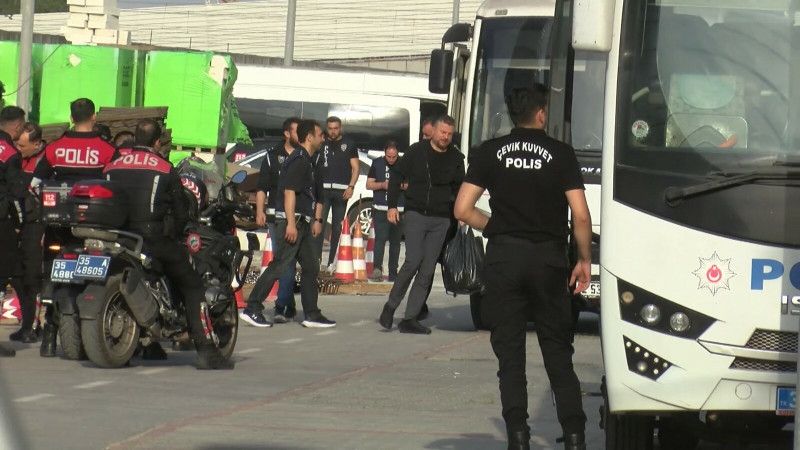 6 katlık yere 15 kat izni vermişler! Buca’daki rüşvet operasyonunda müteahhitler de tutuklandı!
