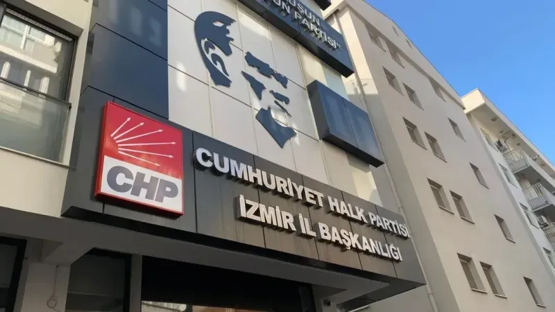 CHP İzmir’de olağanüstü kurultay hamlesi: İmza süreci başladı!