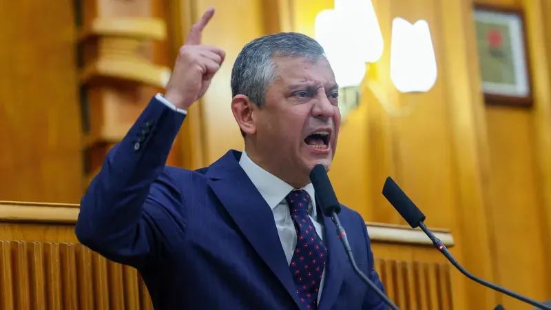 CHP’li Özgür Özel’in Manisa’daki ekibine yönelik soruşturmada 2 gözaltı!