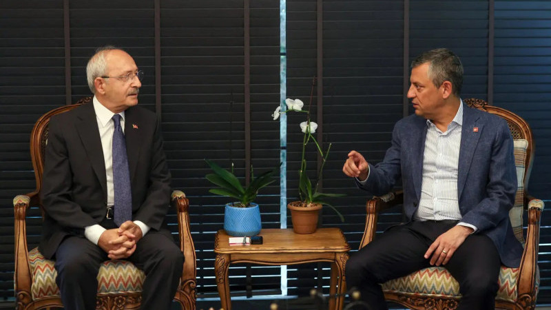 Özgür Özel beklemediği yerden darbe yedi!