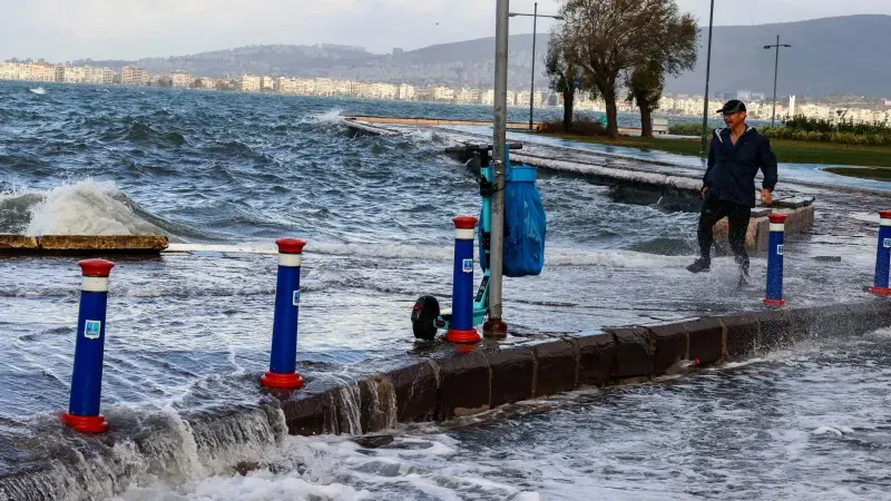 Fırtına geliyor! İzmir’in 13 ilçesine üst düzey uyarı