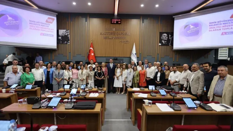 İzmir Büyükşehir’de YENİ Parti dönemi: 89 üye transfer oldu, Cemil Tugay bağımsız kaldı!