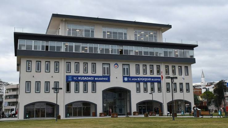 Kuşadası Belediyesi’ndeki ‘Rüşvet’ soruşturmasında 13 tutuklama