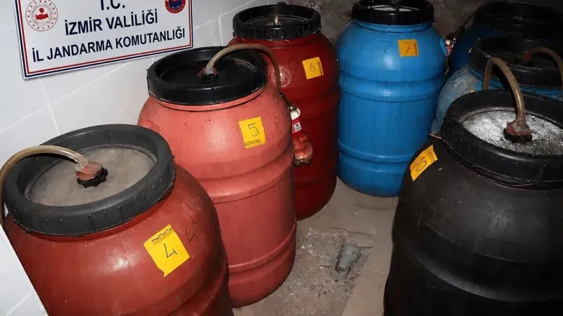 Urla'da 2 bin 200 litre sahte alkol ele geçirildi!