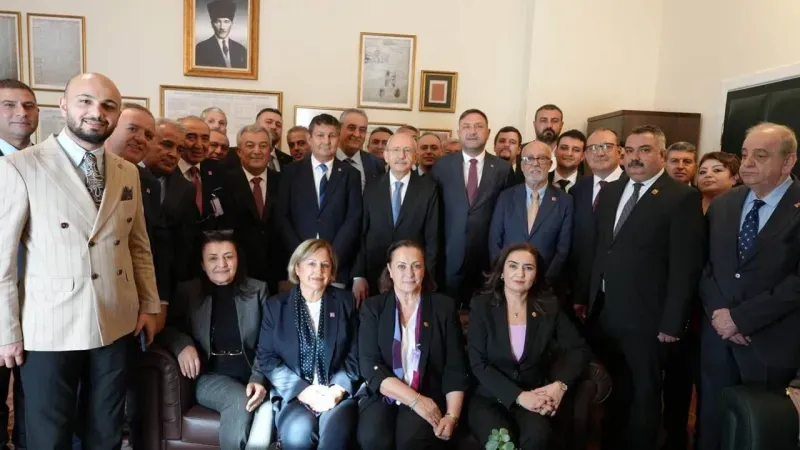 CHP İzmir'den Ankara Çıkarması! Utku Gümrükçü ve İlçe Başkanları Kılıçdaroğlu ile Buluştu