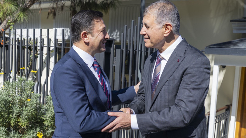 AK Parti MKYK Üyesi Hamza Dağ'dan Cemil Tugay'a 
