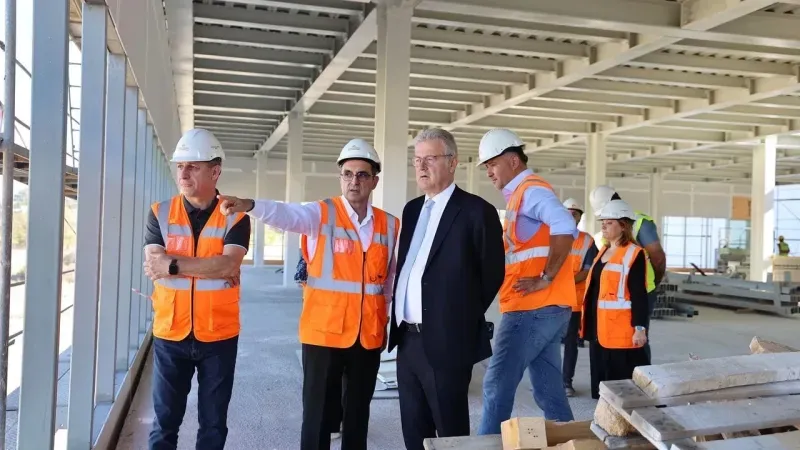 İzmir Ekonomi Üniversitesi’nin Güzelbahçe Kampüsü yükseliyor