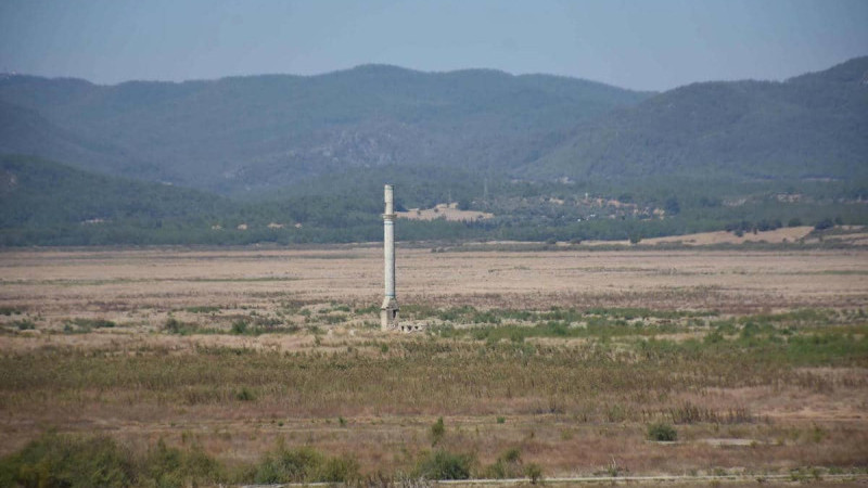 İzmir’in su sorunu büyüyor: Barajlar neredeyse kurudu!