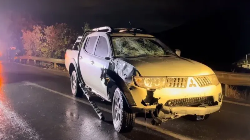 Pikap ile elektrikli bisiklet çarpıştı: 2 kişi hayatını kaybetti