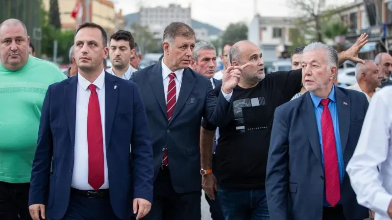 Başkan Tugay’dan Işıkkent Ayakkabıcılar Sitesi’ne destek sözü!