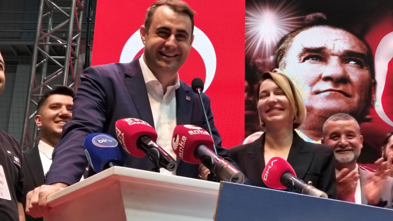 Çağatay Güç, CHP İzmir İl Başkanı seçildi: 