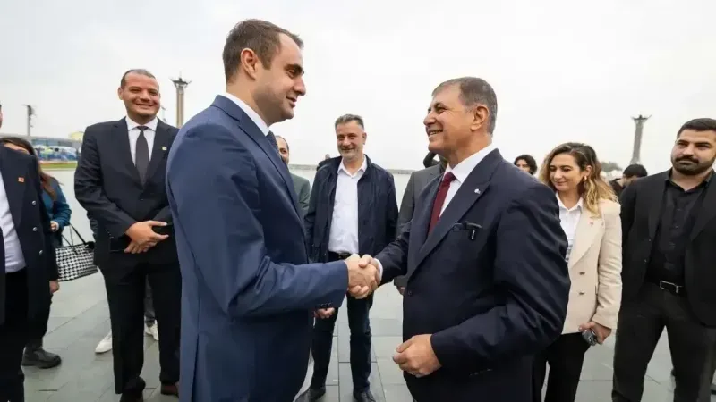 Cemil Tugay’dan CHP İzmir’in yeni il başkanı Çağatay Güç’e ziyaret