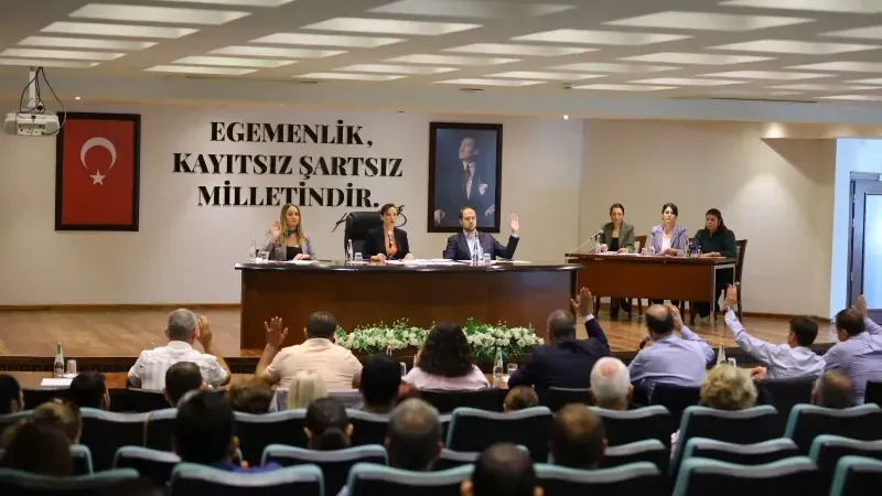 Başkan Sengel’den otopark tepkisi: “Gelirlerimize el konuldu”