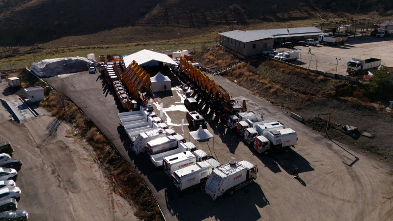 Seferihisar Belediyesi’ne TBB'den yeni çöp kamyonu desteği