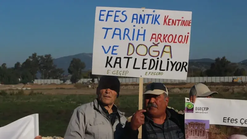 Efes Antik Kenti yanındaki “Karşılama Merkezi” inşaatı tartışma yarattı