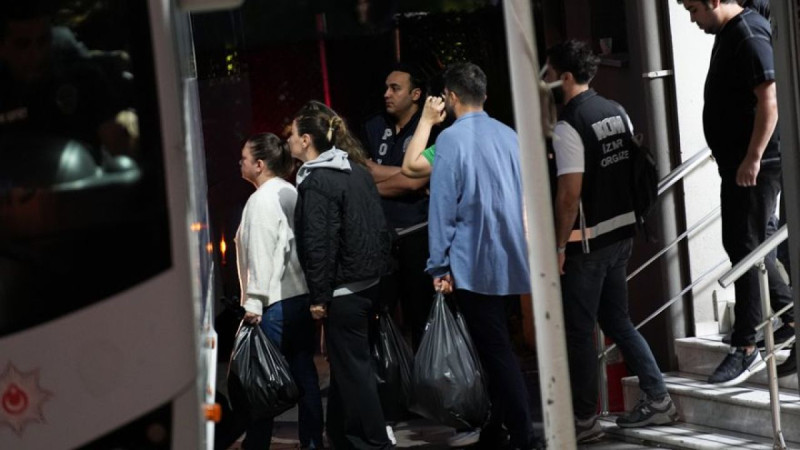 Buca Belediyesi’nde yolsuzluk operasyonu: İlk gruptan 19 kişi tutuklandı!