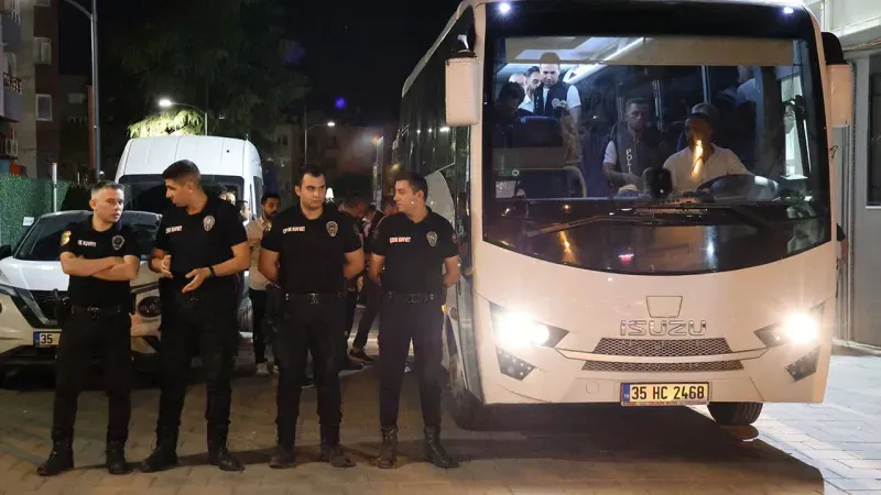Seferihisar Belediye Başkanı İsmail Yetişkin ve 19 şüpheli adliyeye sevk edildi