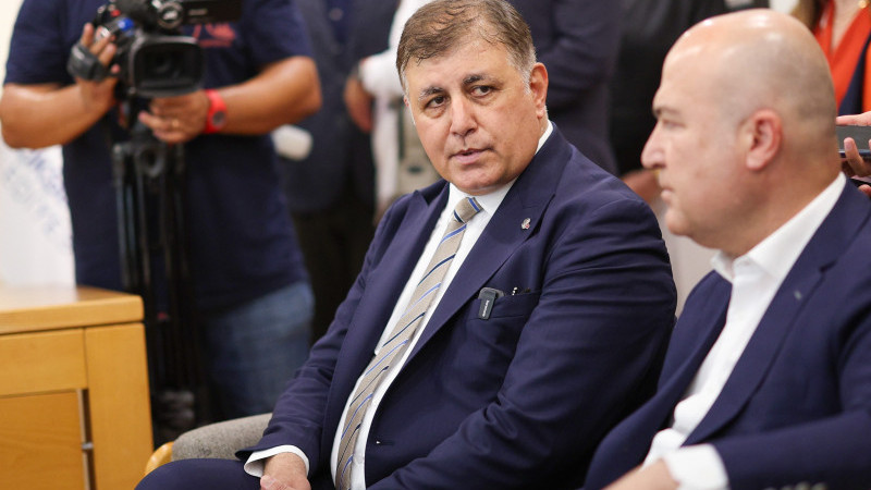 Cemil Tugay’dan AK Parti’ye geçiş iddialarına sert yanıt: 