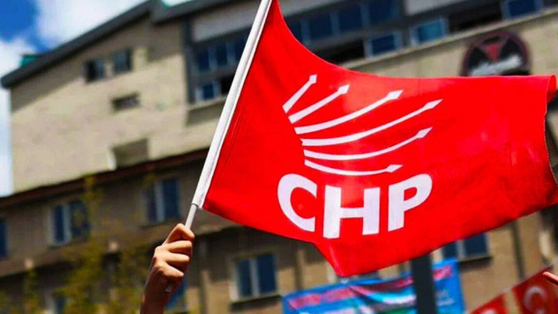 CHP'de büyük deprem: 26 il başkanı görevden alındı, tepkiler çığ gibi büyüdü!