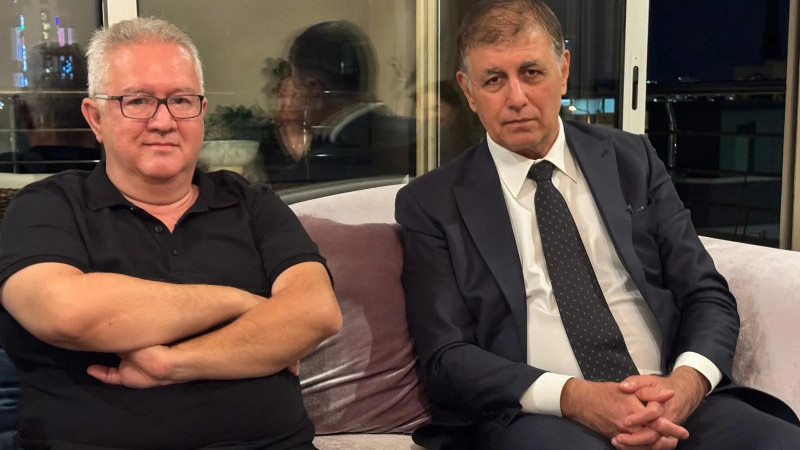 Başkan Cemil Tugay’dan Burhan Özfatura’nın ailesine taziye ziyareti