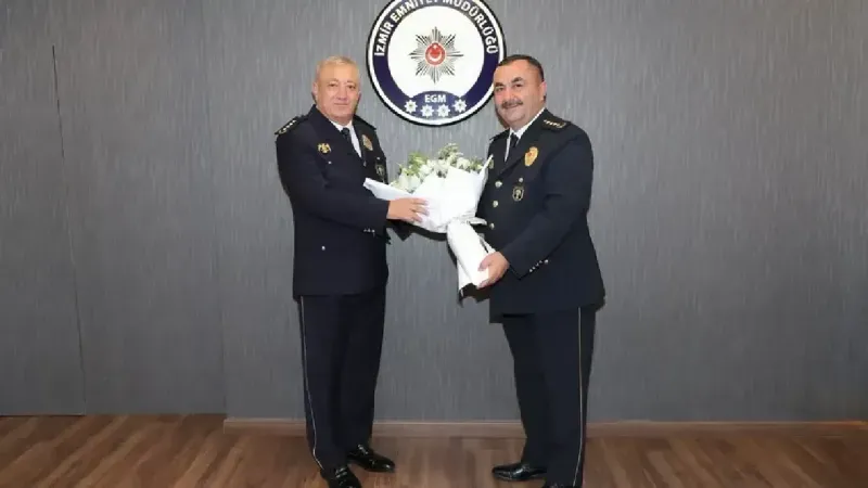 İzmir İl Emniyet Müdürlüğünde devir teslim: Ahmet Arıbaş görevi devraldı
