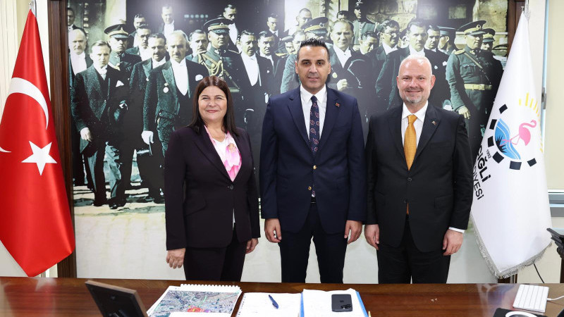 Çiğli Belediye Başkanı Onur Emrah Yıldız komşu belediye başkanları ağırladı
